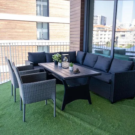 Golden Stones House Garden And View İstanbul