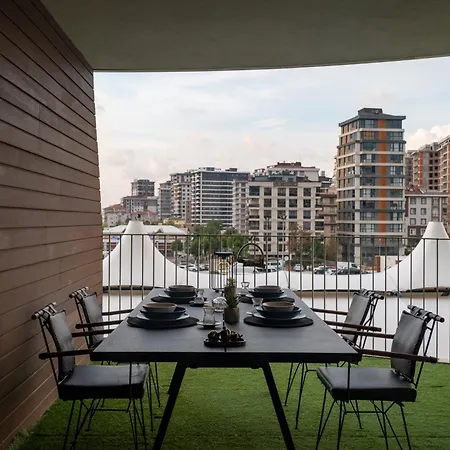 Golden Stones House Garden And View Appartamento